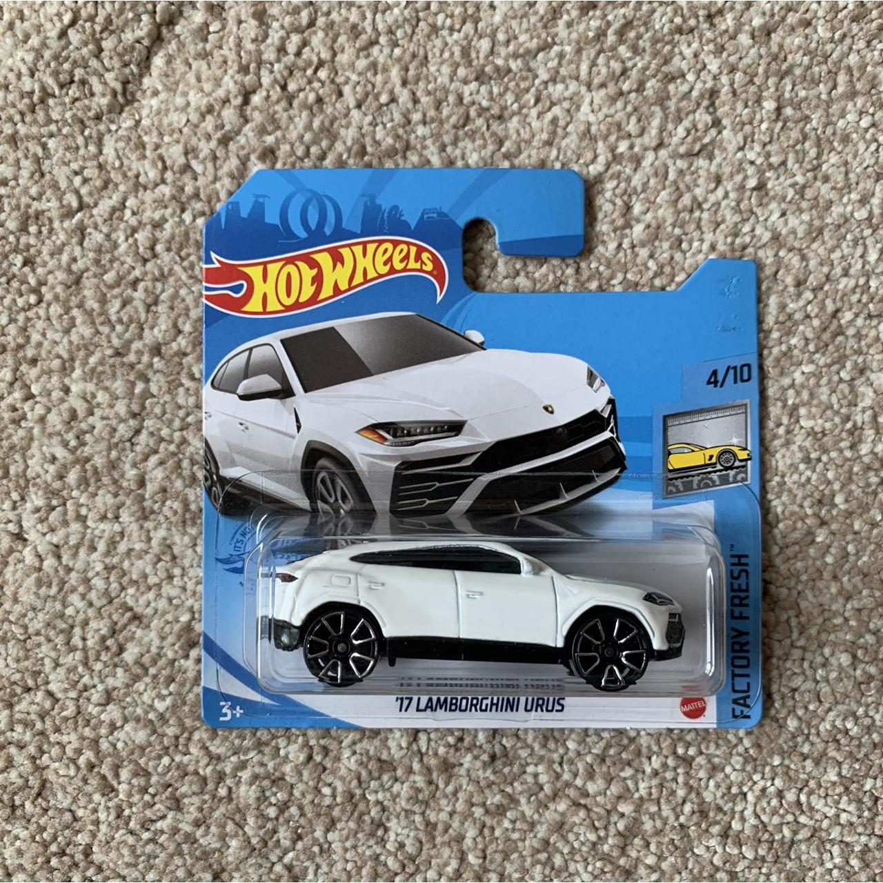 Hot wheels lamborghini urus white factory fresh