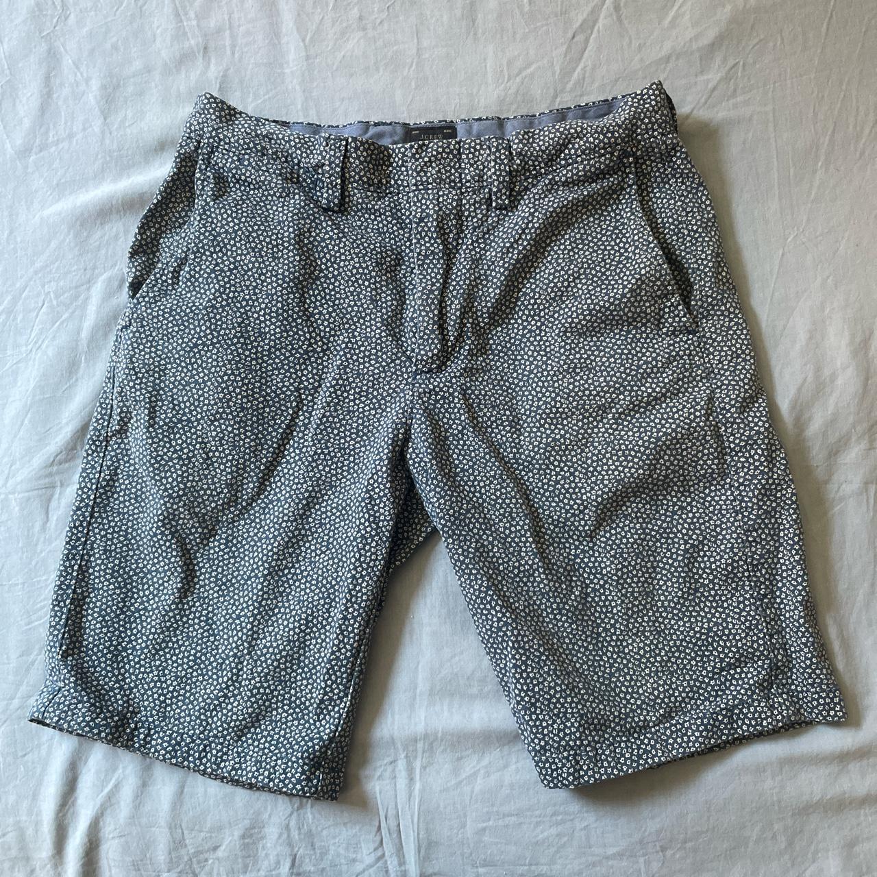 J.Crew Men's Blue and White Shorts Depop