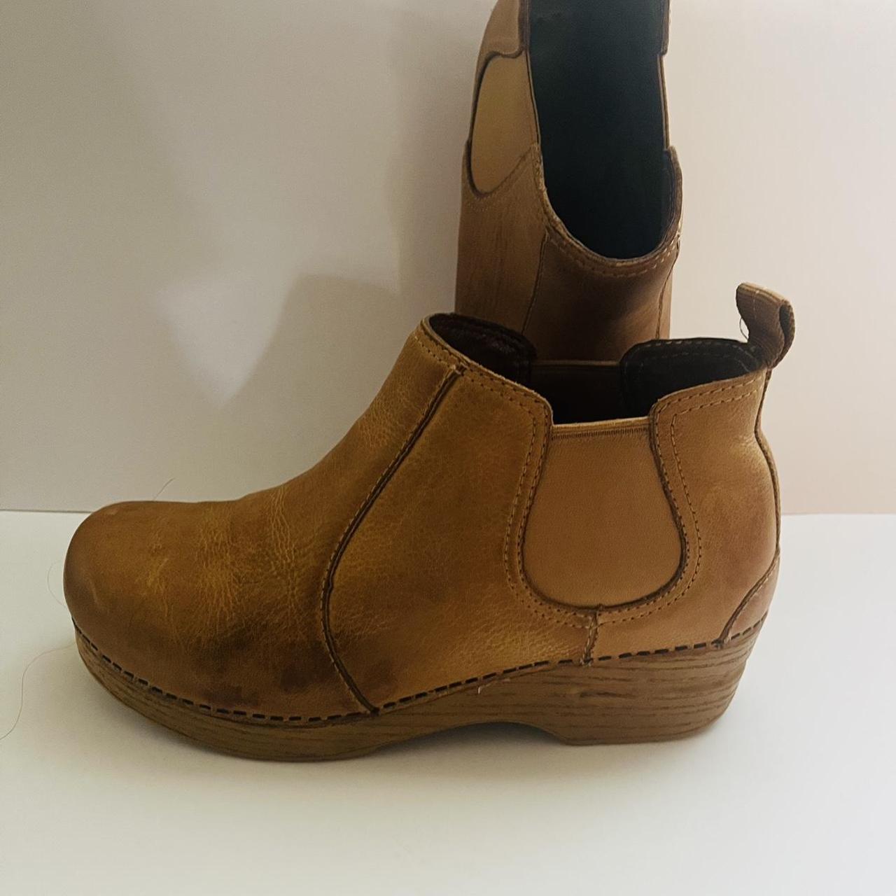 dansko blueberry oiled clog