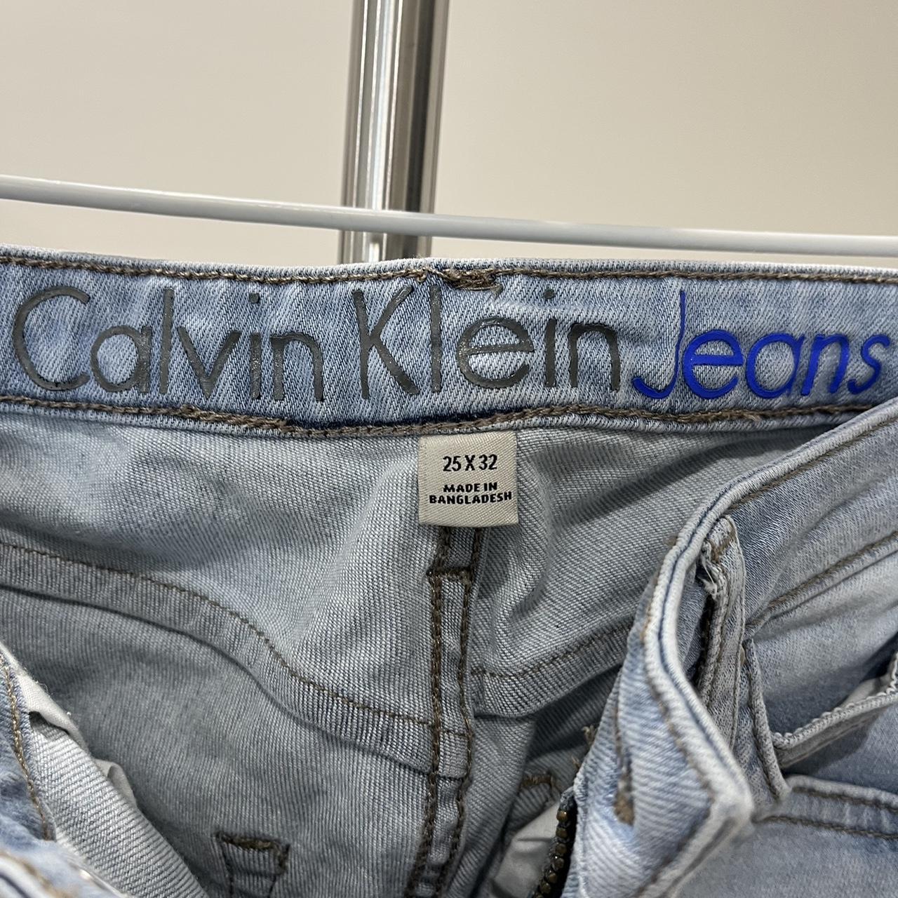 Calvin Klein sculpted skinny jeans. Size 25. Length... - Depop