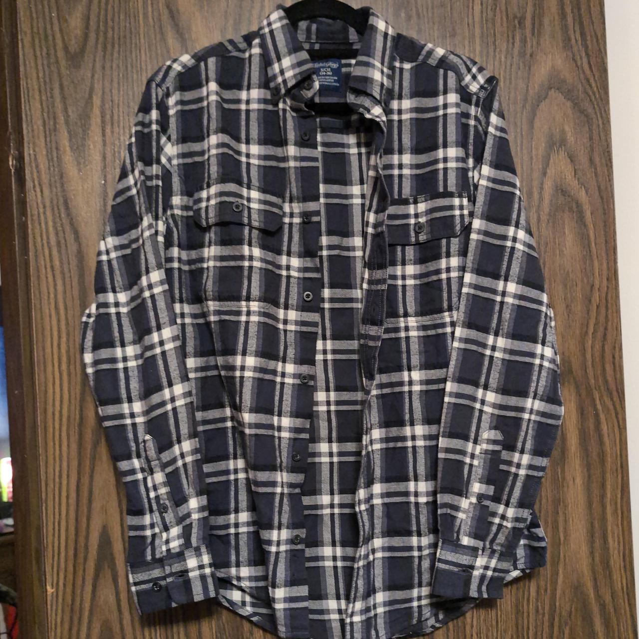 Faded Glory Men's Black and Grey Shirt (2)