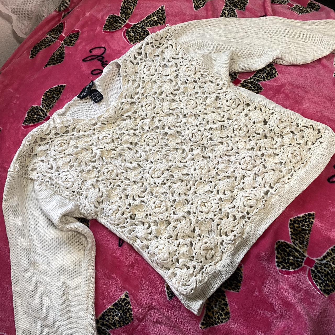 item listed by harmonys_beauty_artistry