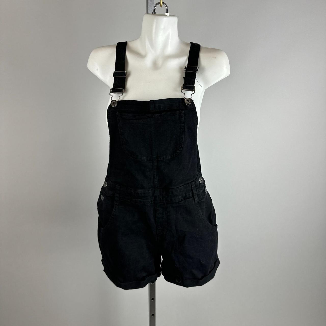 item listed by hazelhearts