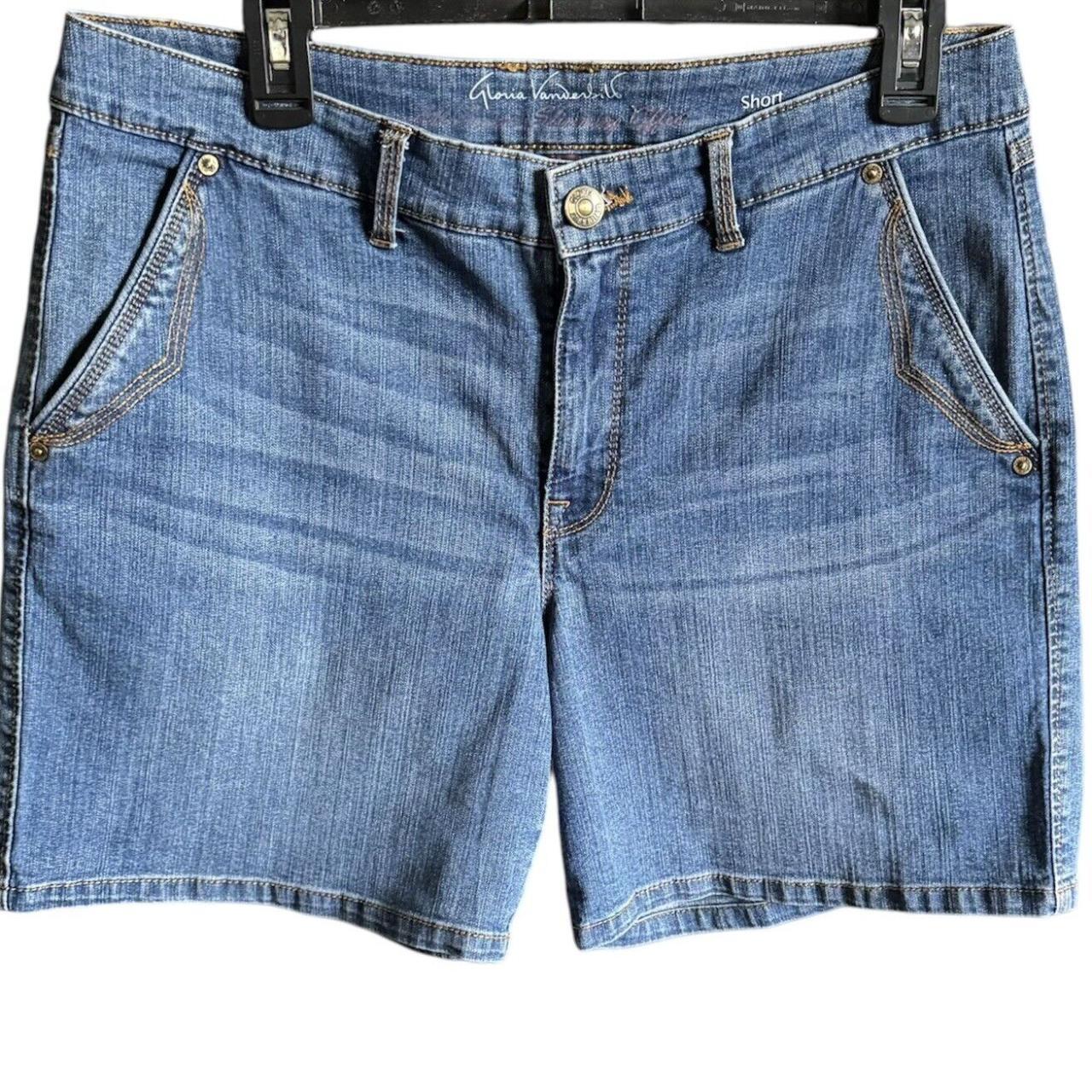 Gloria Vanderbilt Yvonne denim jean shorts are Depop