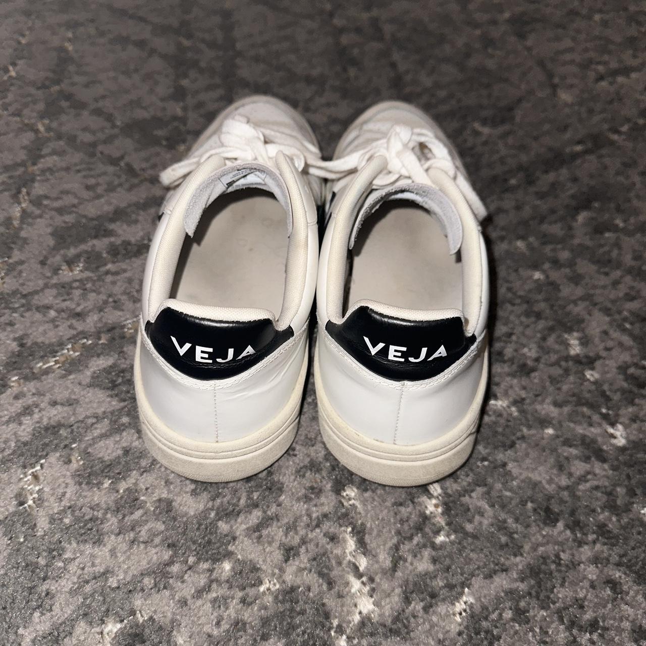 Veja Men's Trainers | Depop