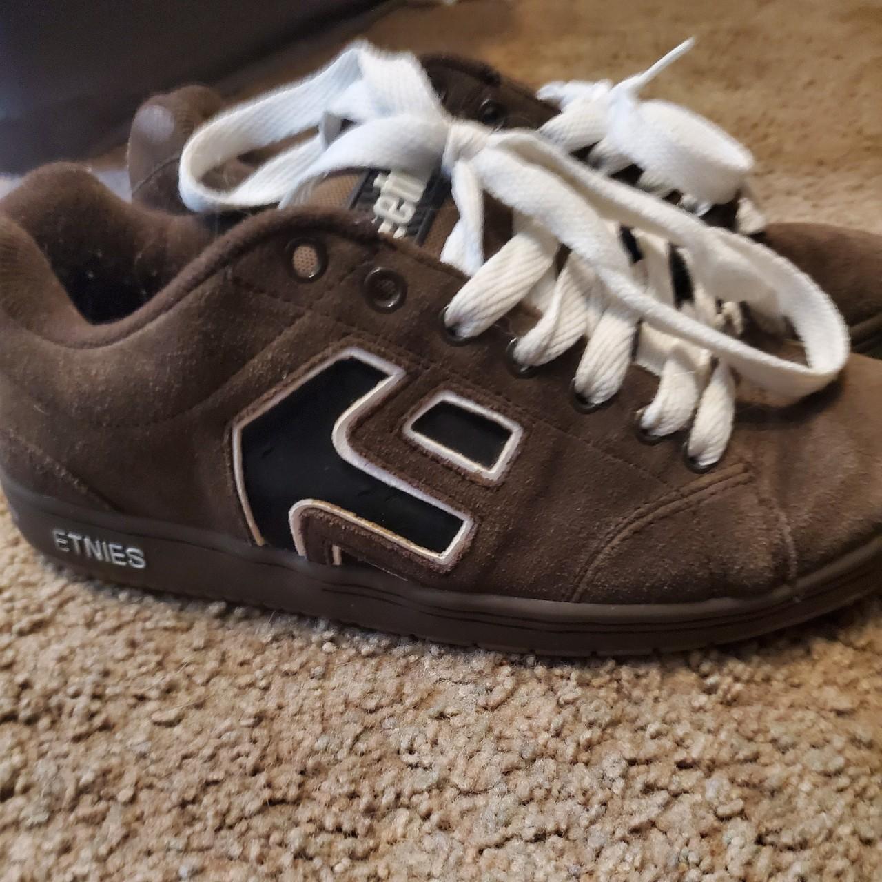 Chocolate brown etnies used condition no major... - Depop