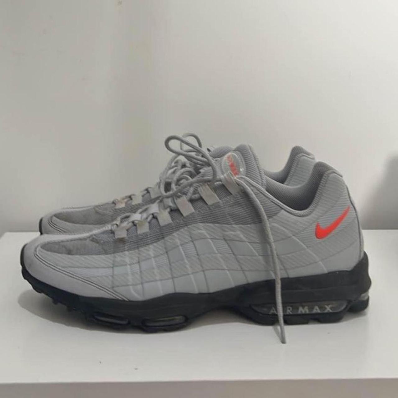 size 6 nike 95s