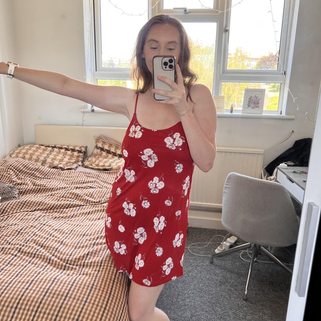 H&M Red Floral Light Summer Dress 🌻 Size 10 - Depop