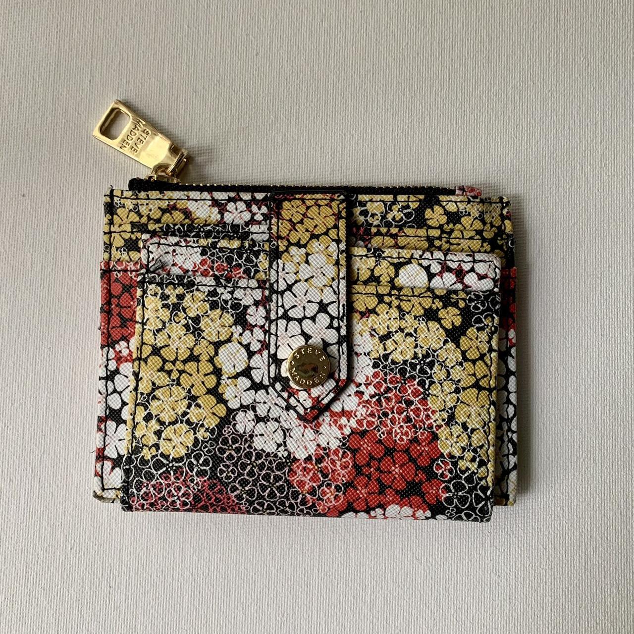 Steve madden floral online wallet