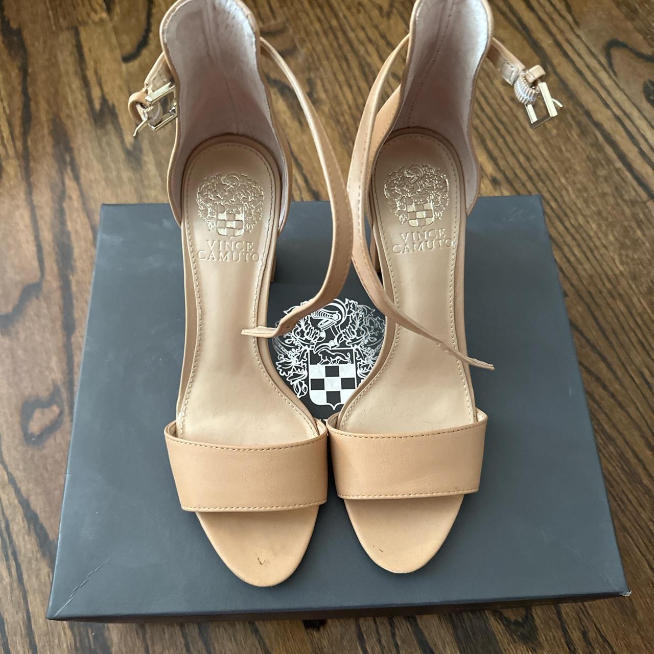 Vince Camuto Women's Tan Courts