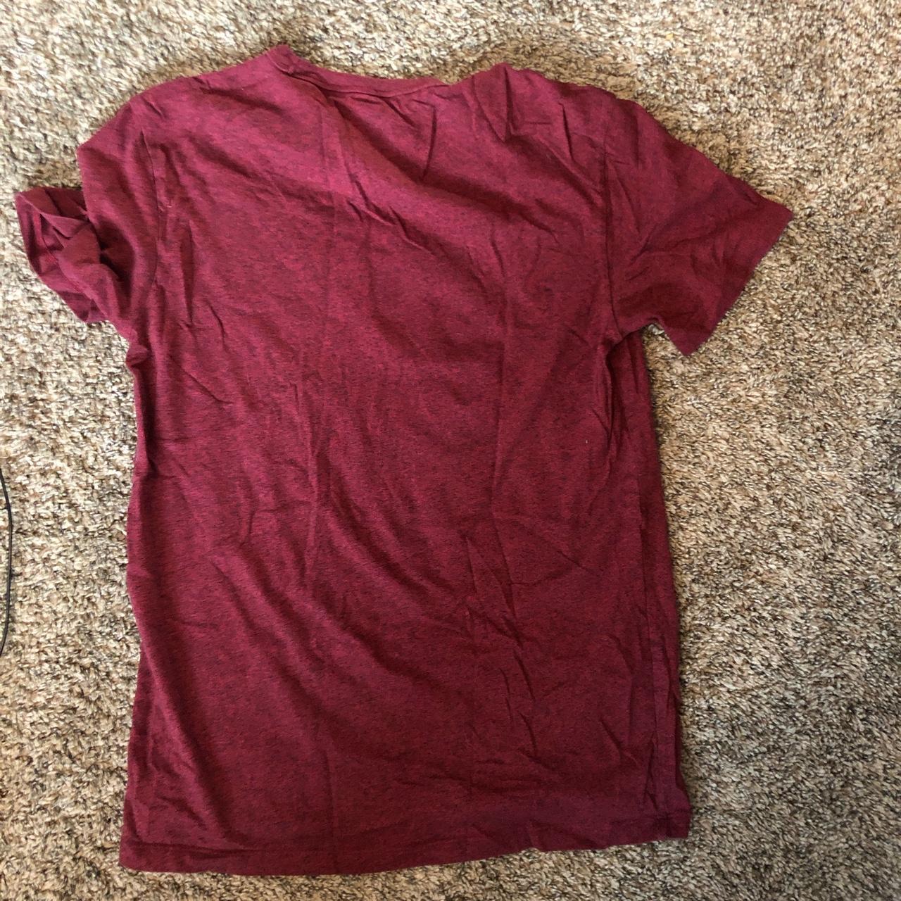 American Eagle Men's Burgundy T-shirt | Depop