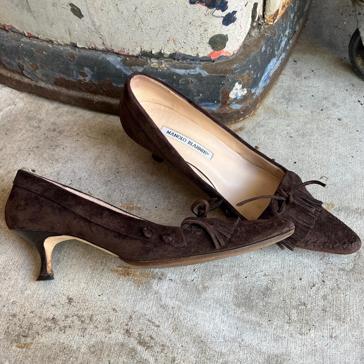 Vintage Manolo kitten heels which are sadly too big... - Depop