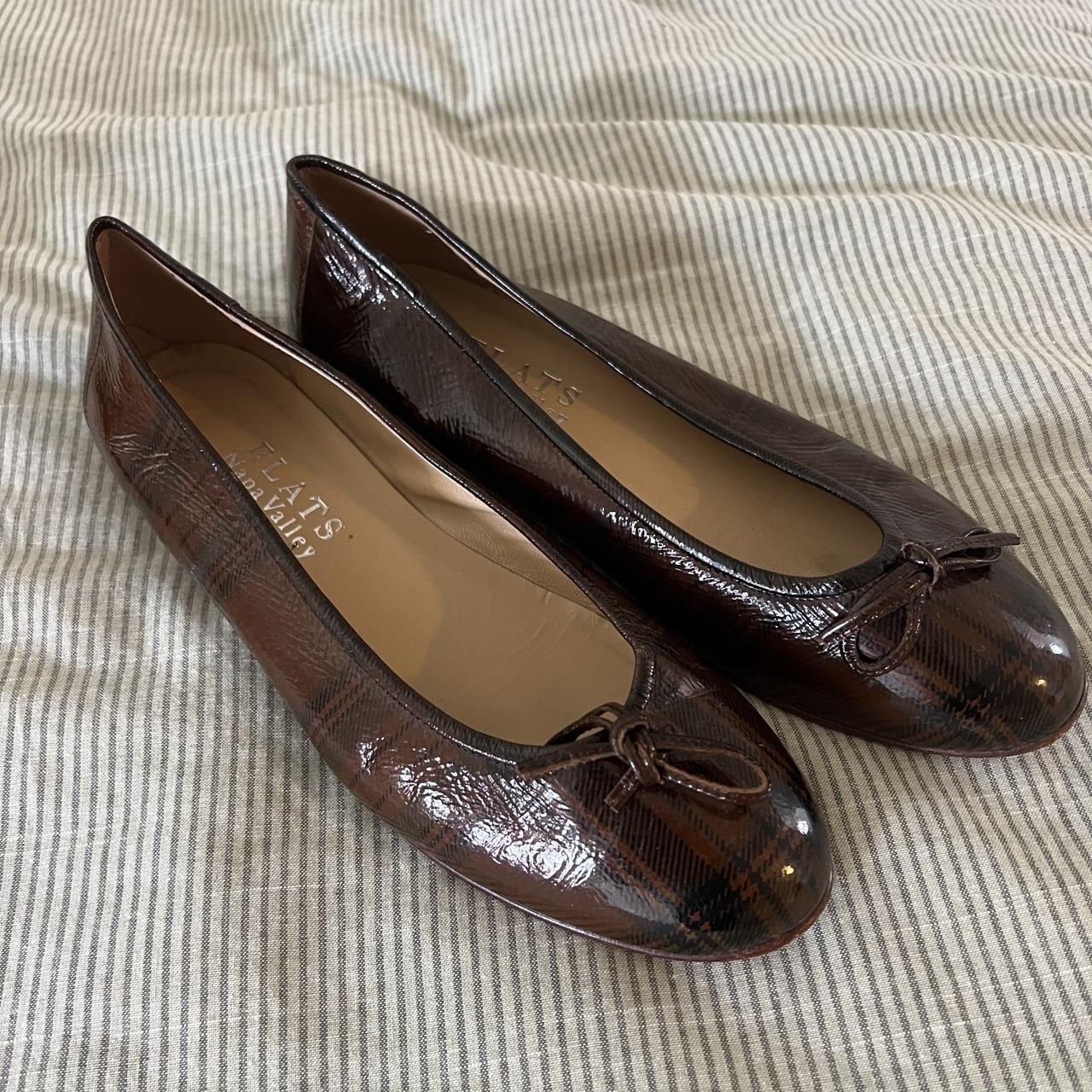 Vintage brown leather ballet flats 🧸 Marked 8.5 but... - Depop