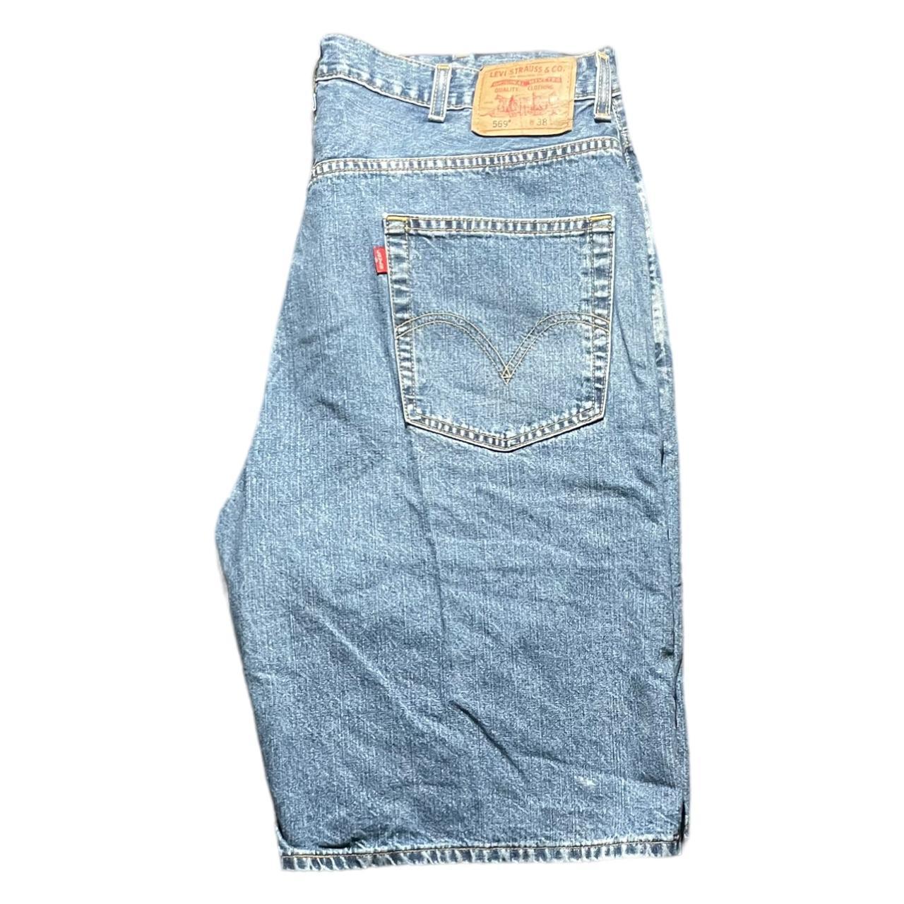 Levi 569 Loose Fit Jorts Size 38 Condition 8 10 Depop