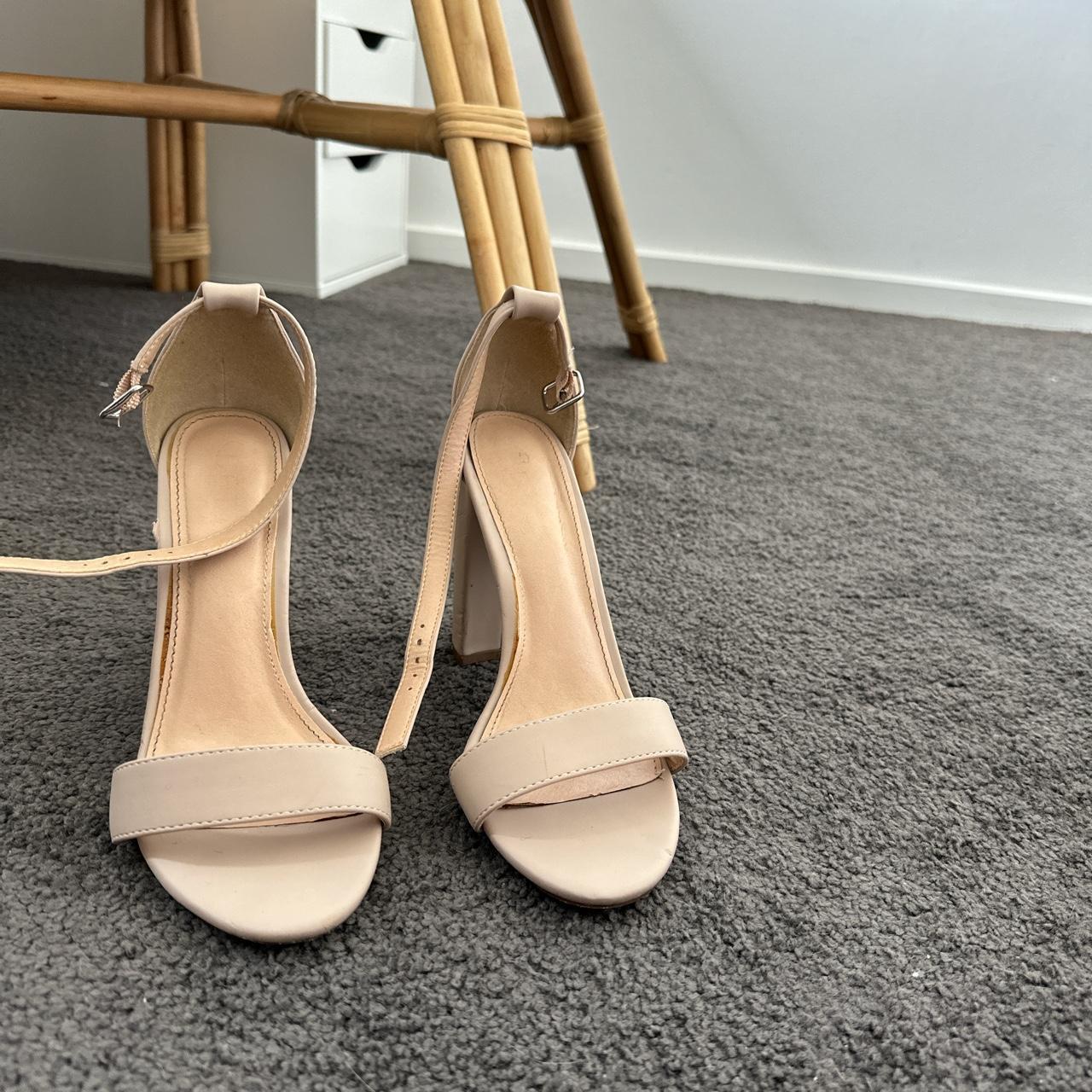 novo nude heels