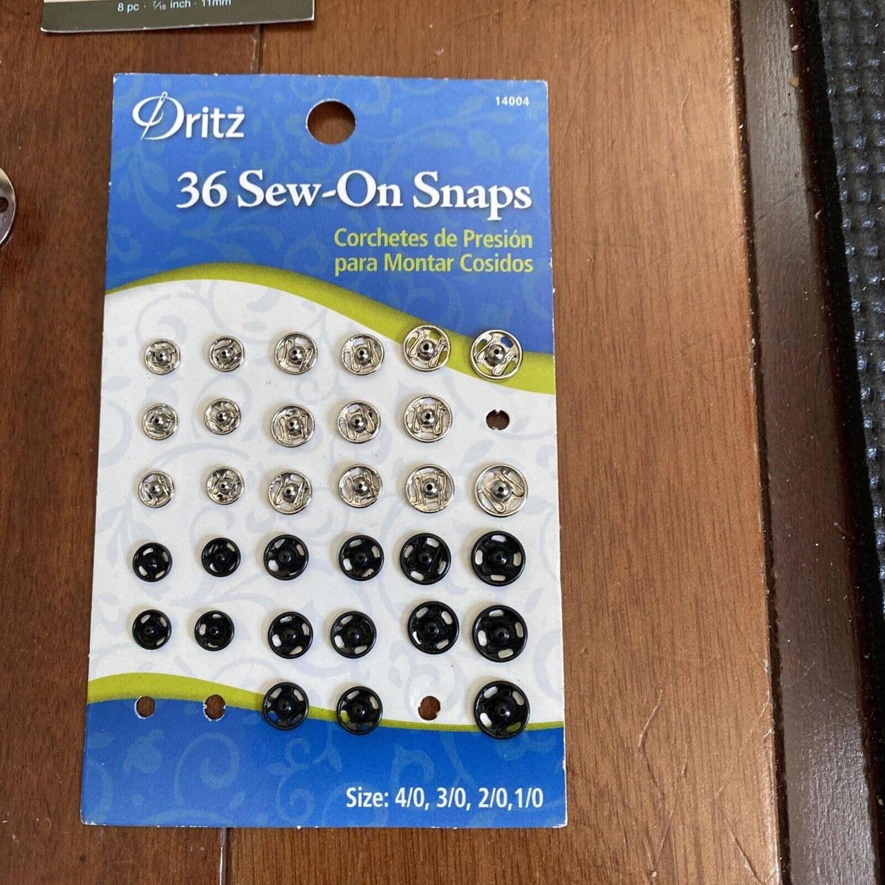 LOT SEWOLOGY, DRITZ, OLFA ROTARY CUTTER, SNAPS,... Depop