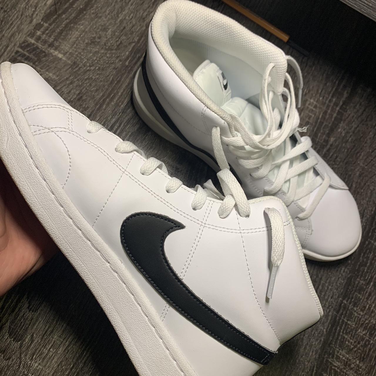 Nike Men's Black and White Trainers | Depop