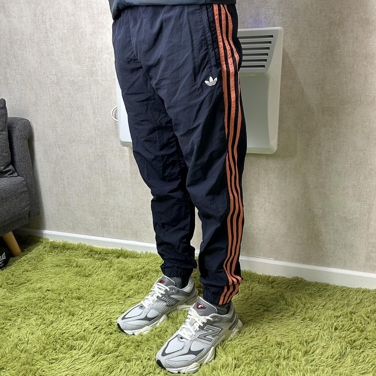 Adidas originals hotsell retro joggers