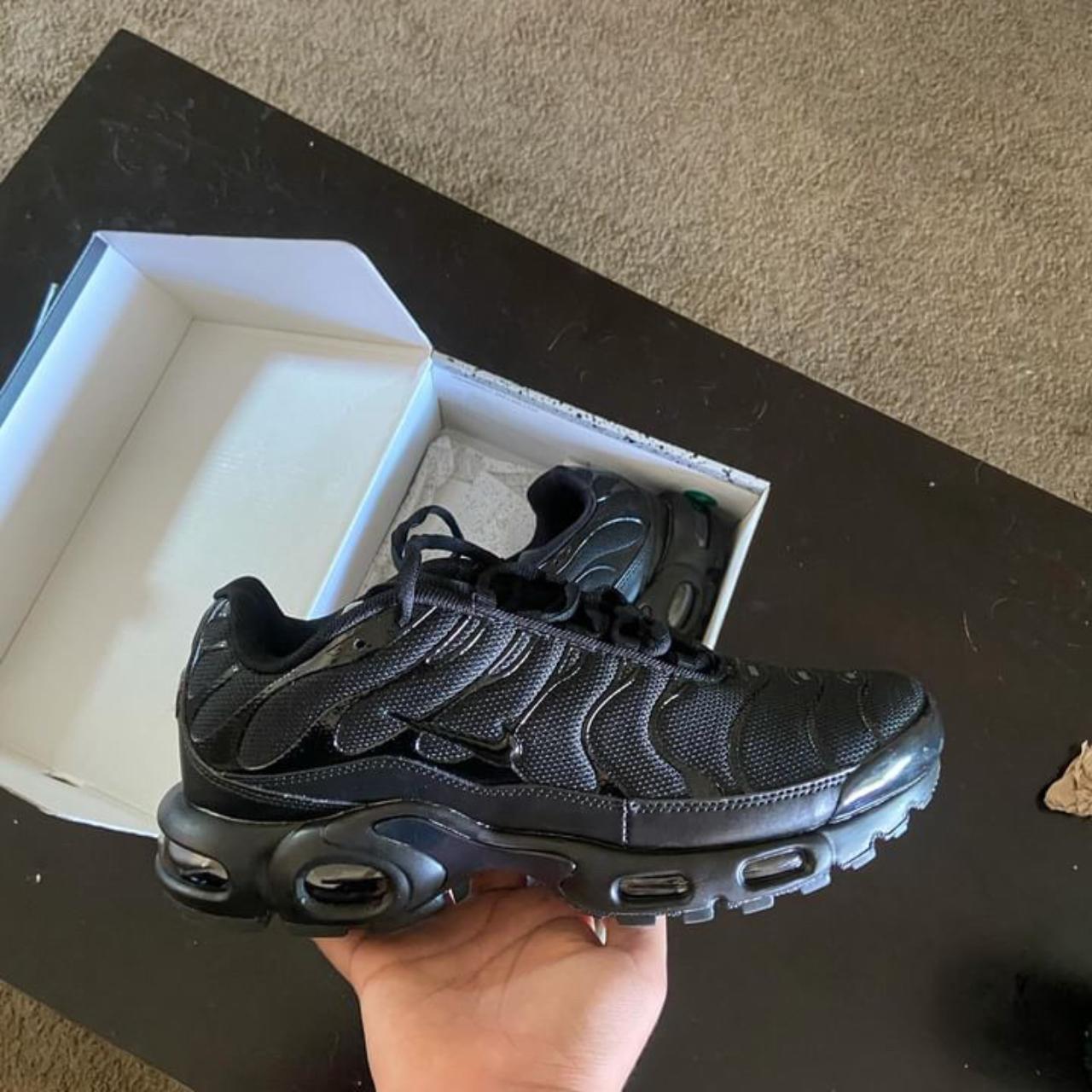 full black nike air max