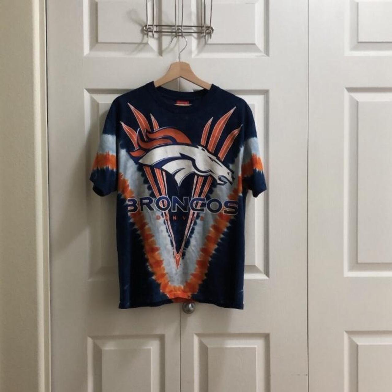 NFL Team Apparel Mens Denver Broncos T-Shirt, Blue - Size XL