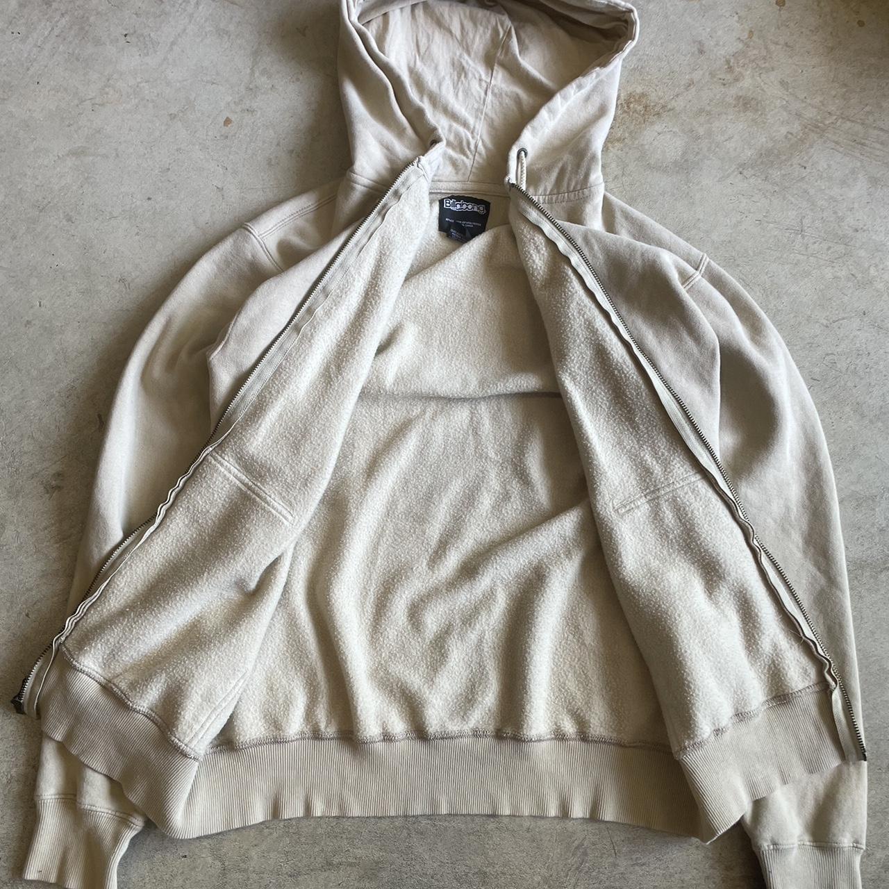 Billabong Vintage tan hoodie ‼️MESSAGE BEFORE | Depop