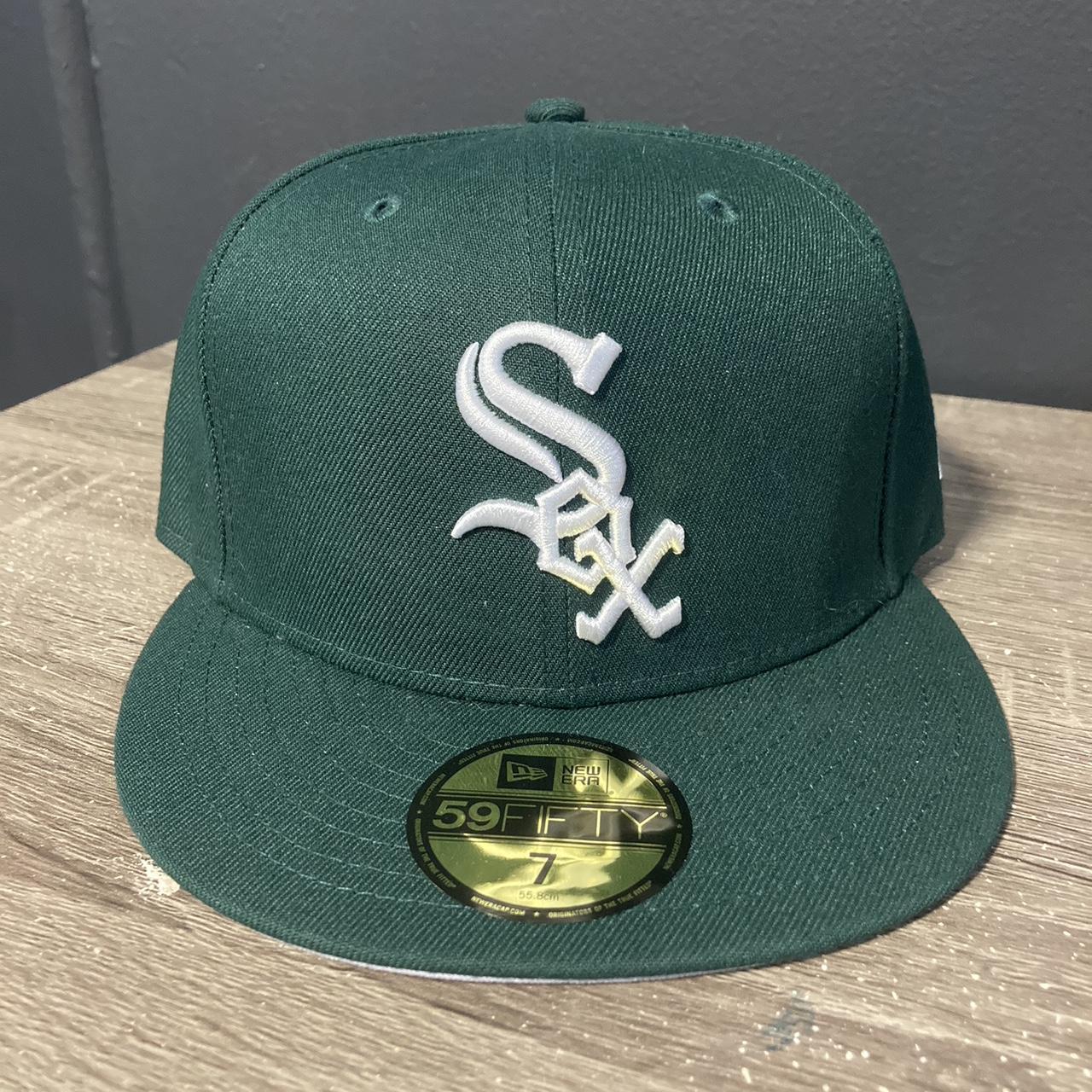 Green White Sox Fitted Hat Size 7 - Depop