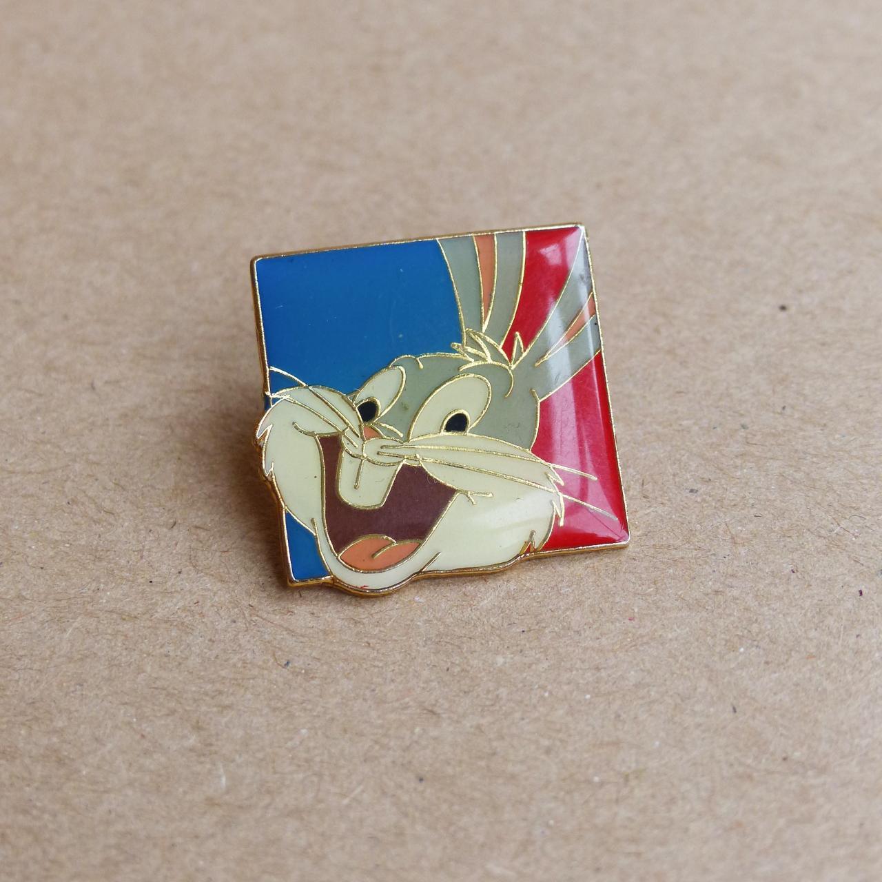 Bugs Bunny Pin Badge Vintage ©1993 Warner Brothers... - Depop