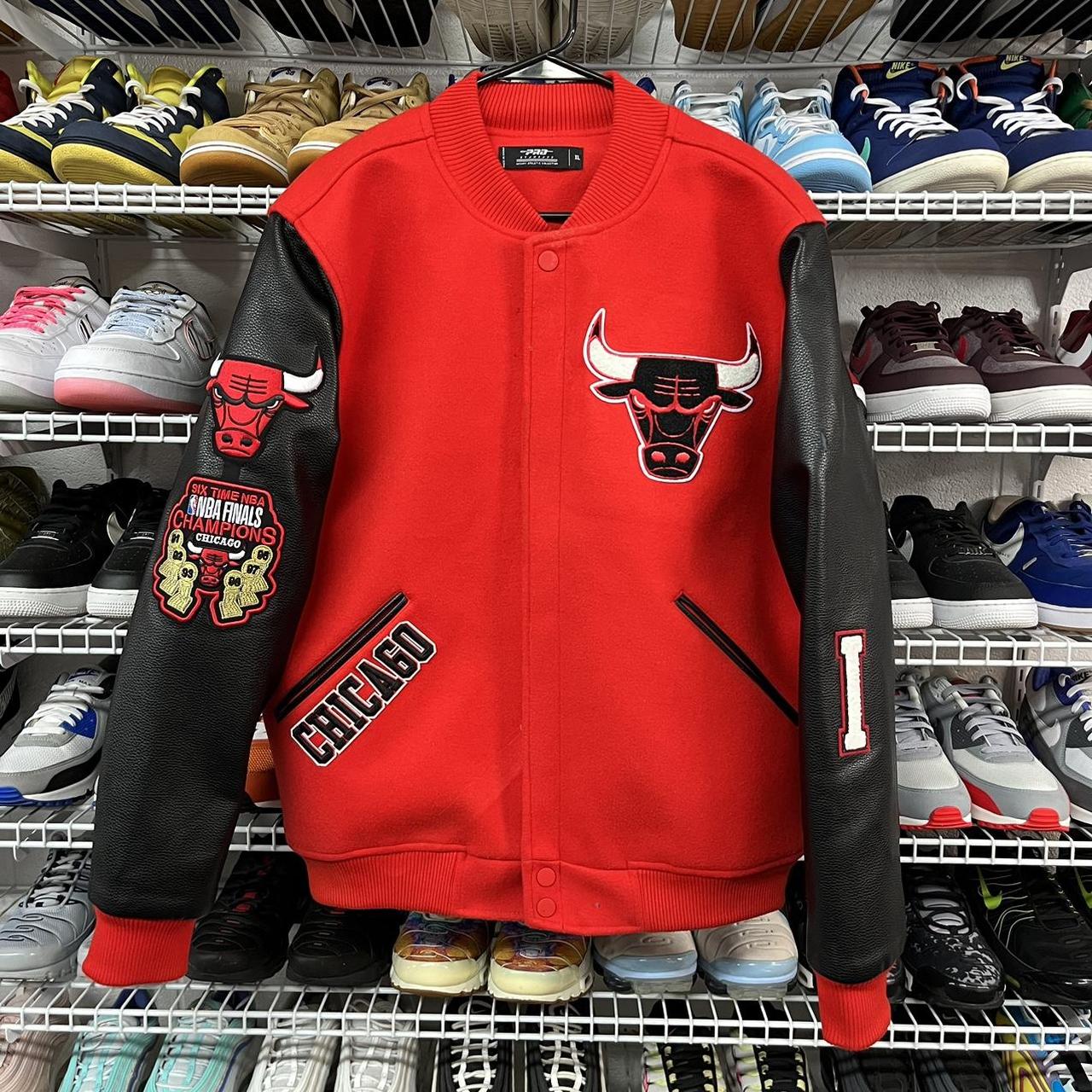 Pro Standard Men's Chicago Bulls NBA Wool Varsity Jacket
