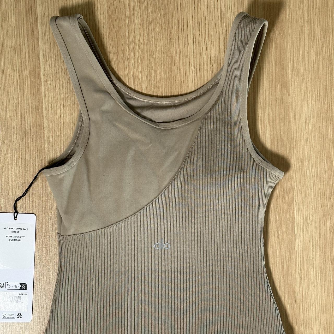 ワンピース [Alo Yoga] Alosoft Sunbeam Dress Alosoft Sunbeam Dress - Gravel | Alo Yoga