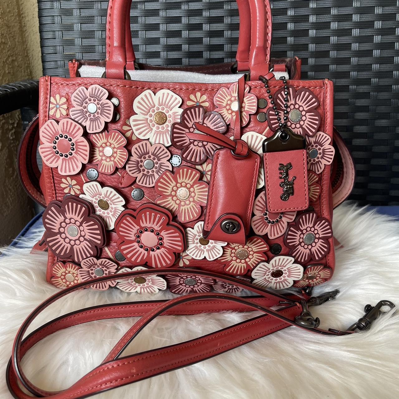 Coach shops tea rose leather purse strap