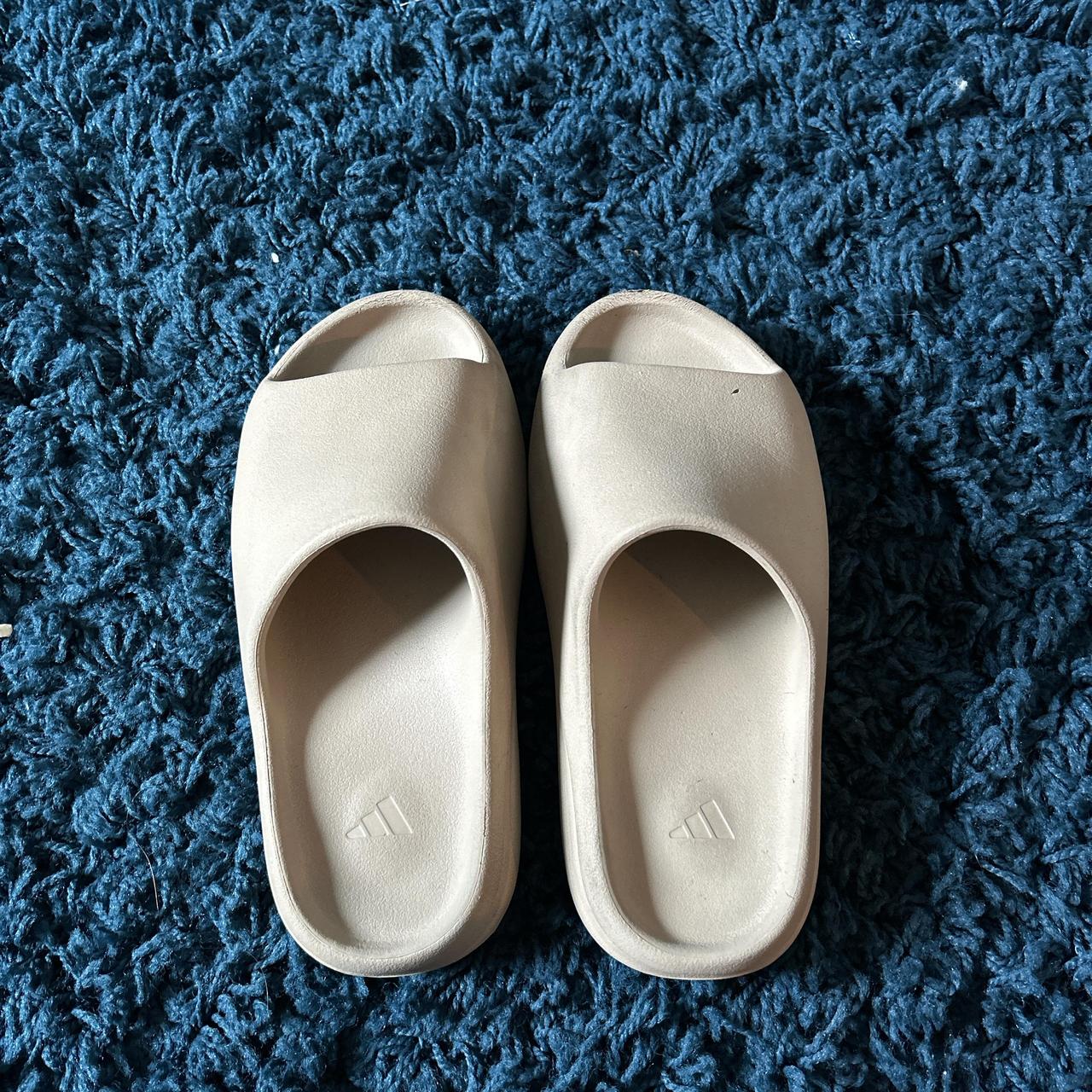yeezy cream slides