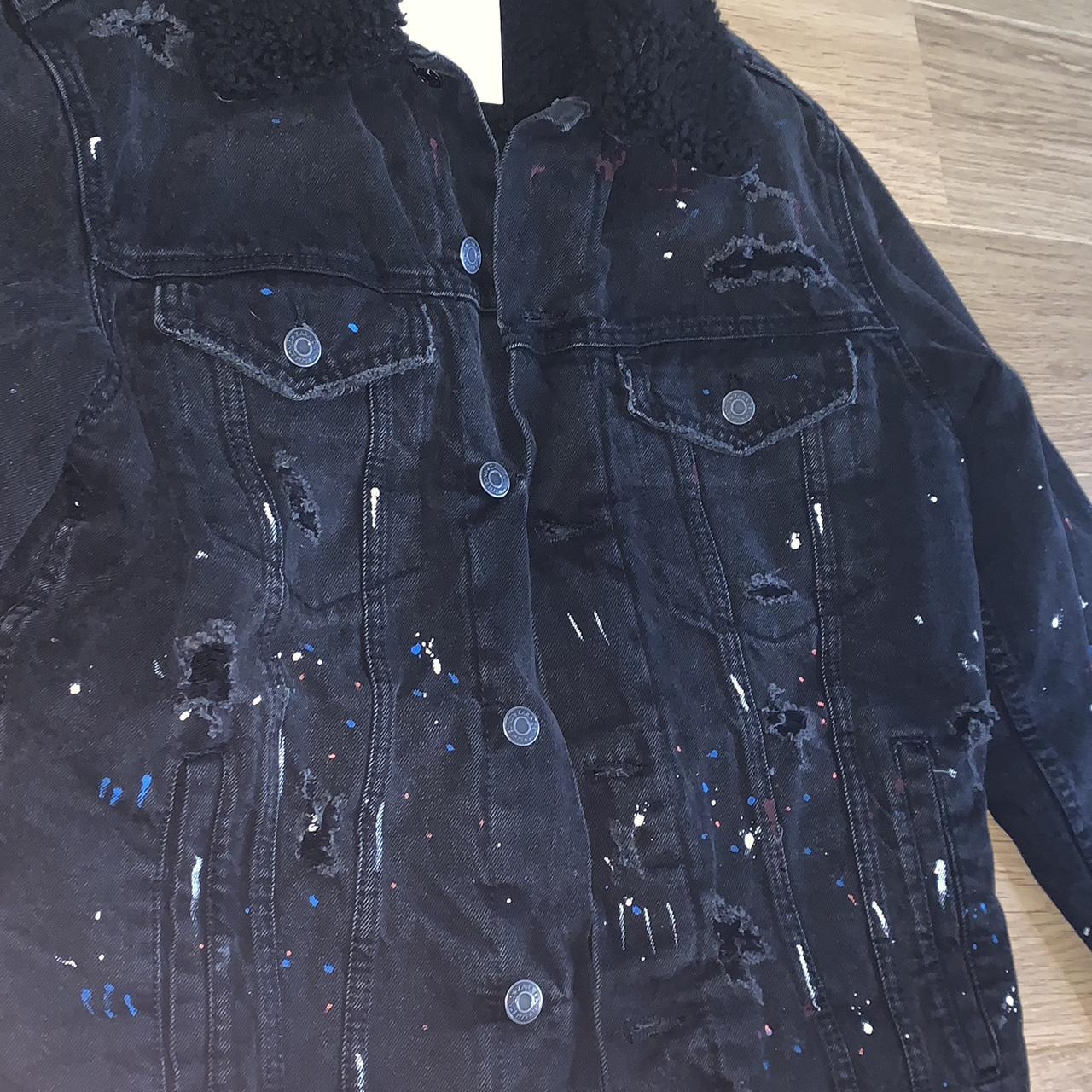 Never worn men’s Zara denim Jacket with fur lining... - Depop