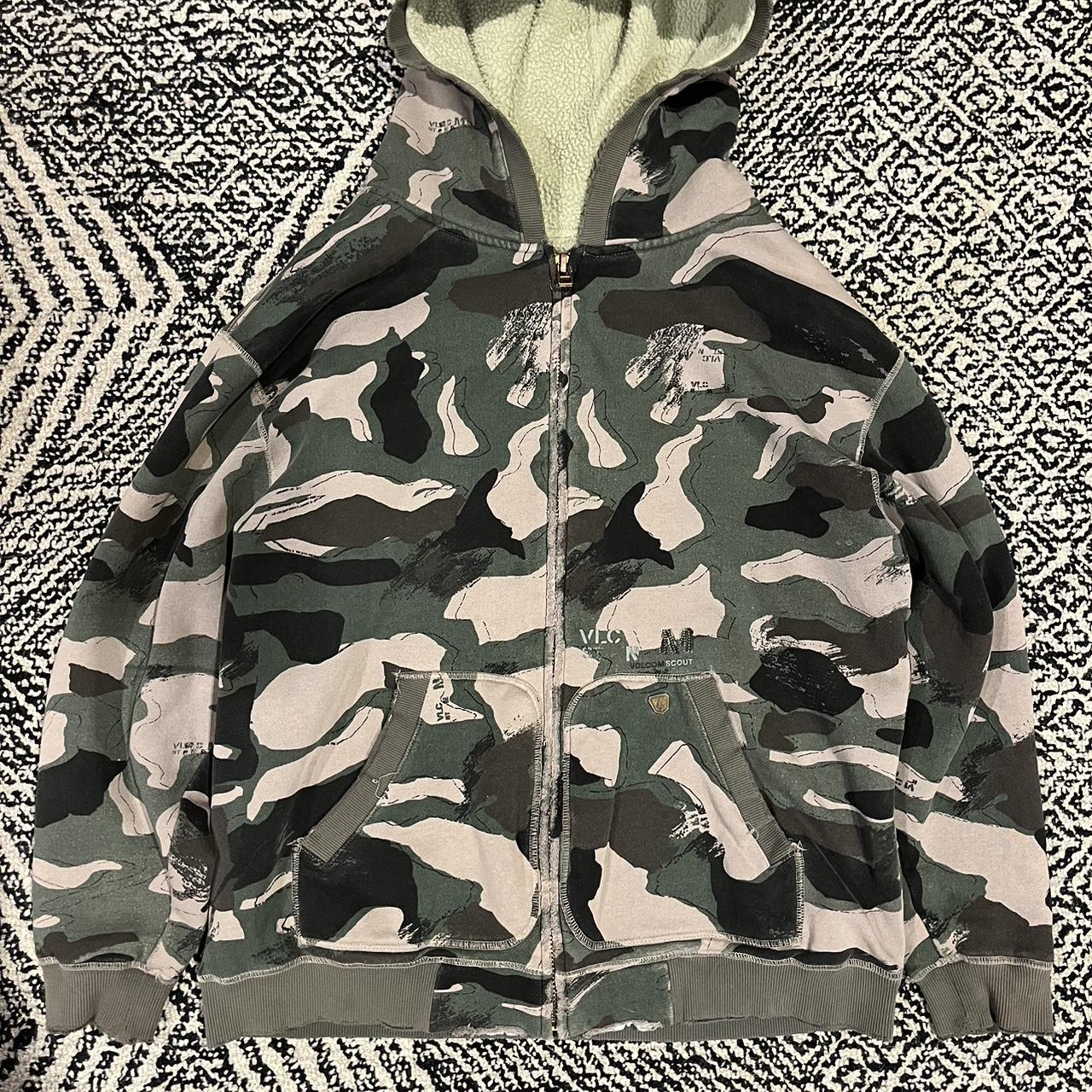 Volcom camo clearance hoodie