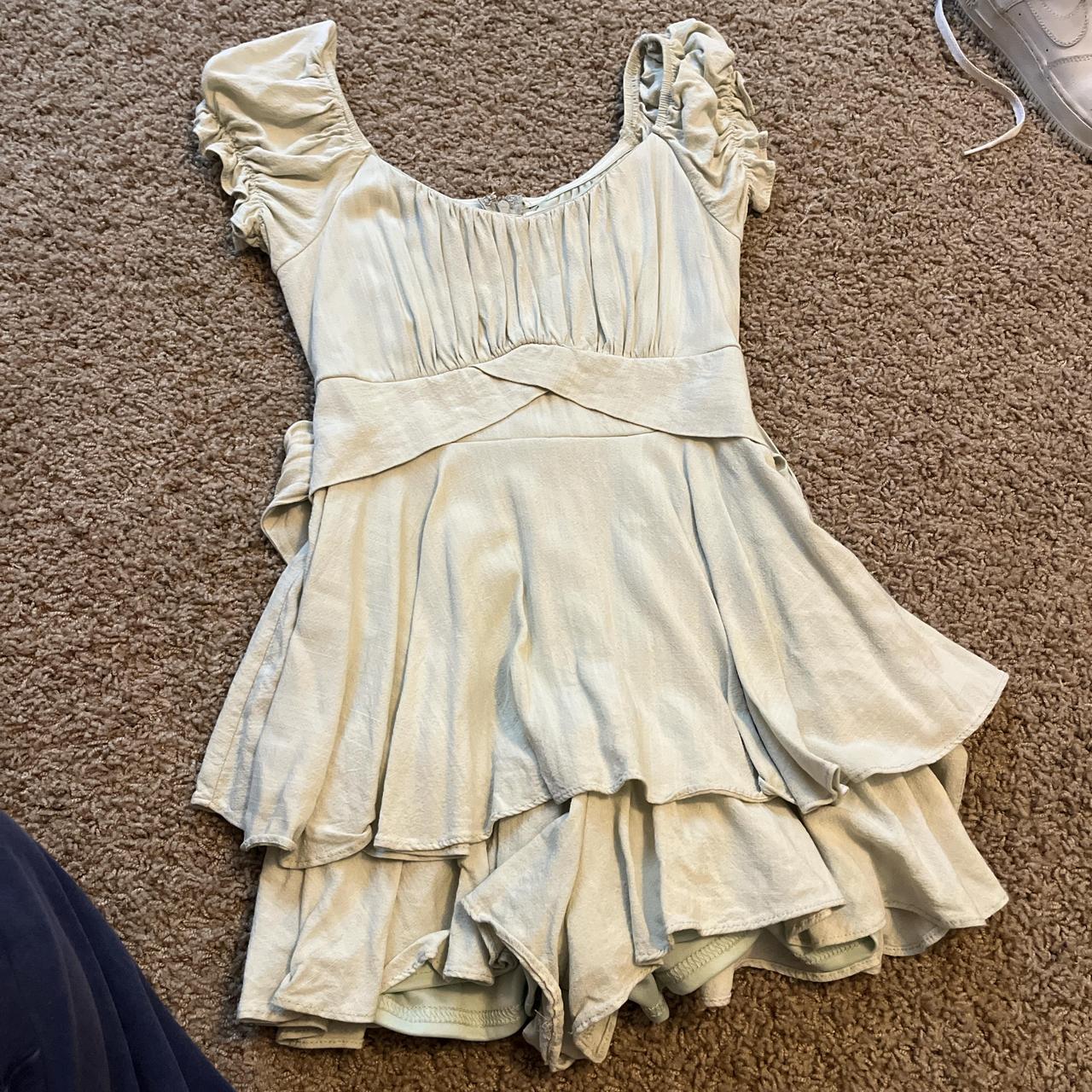 item listed by ariana_sct