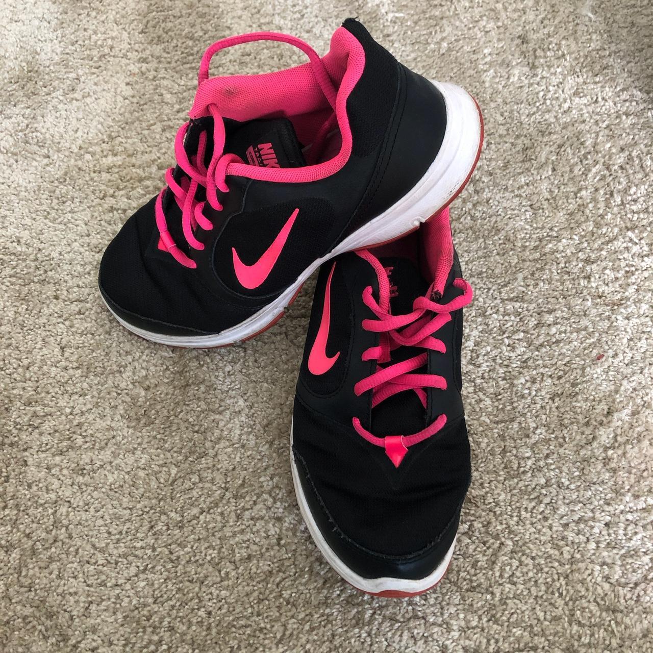 Black and pink Nike running trainers Size:... - Depop