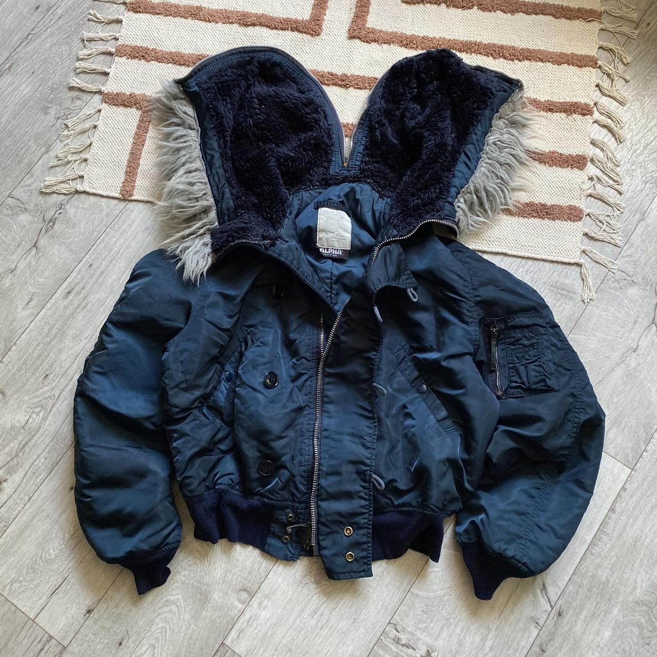 VERY RARE ALPHA INDUSTRIES MADE IN USA FLYING ARCTIC... - Depop