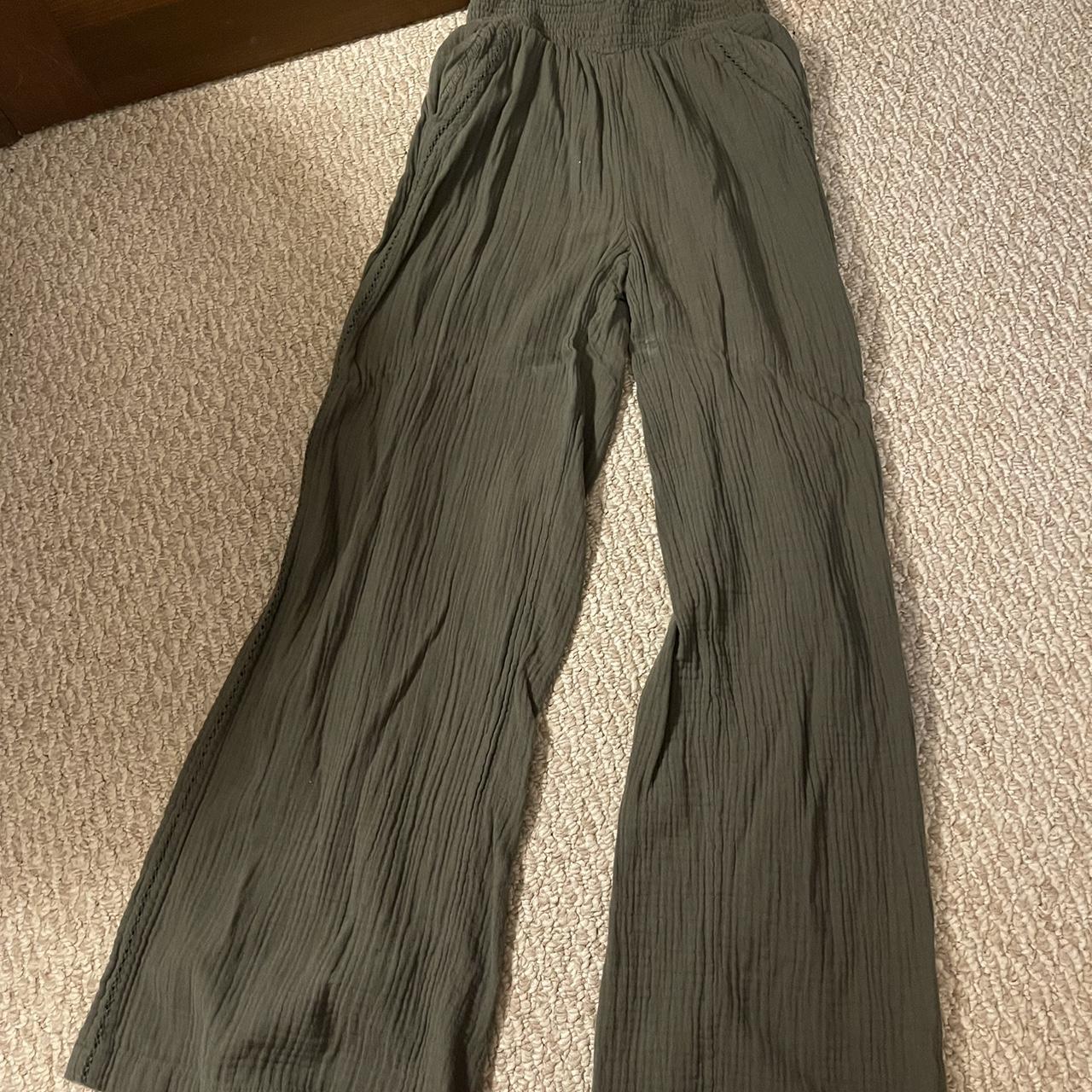 aerie green flowy pants very comfy good for swimsuit - Depop