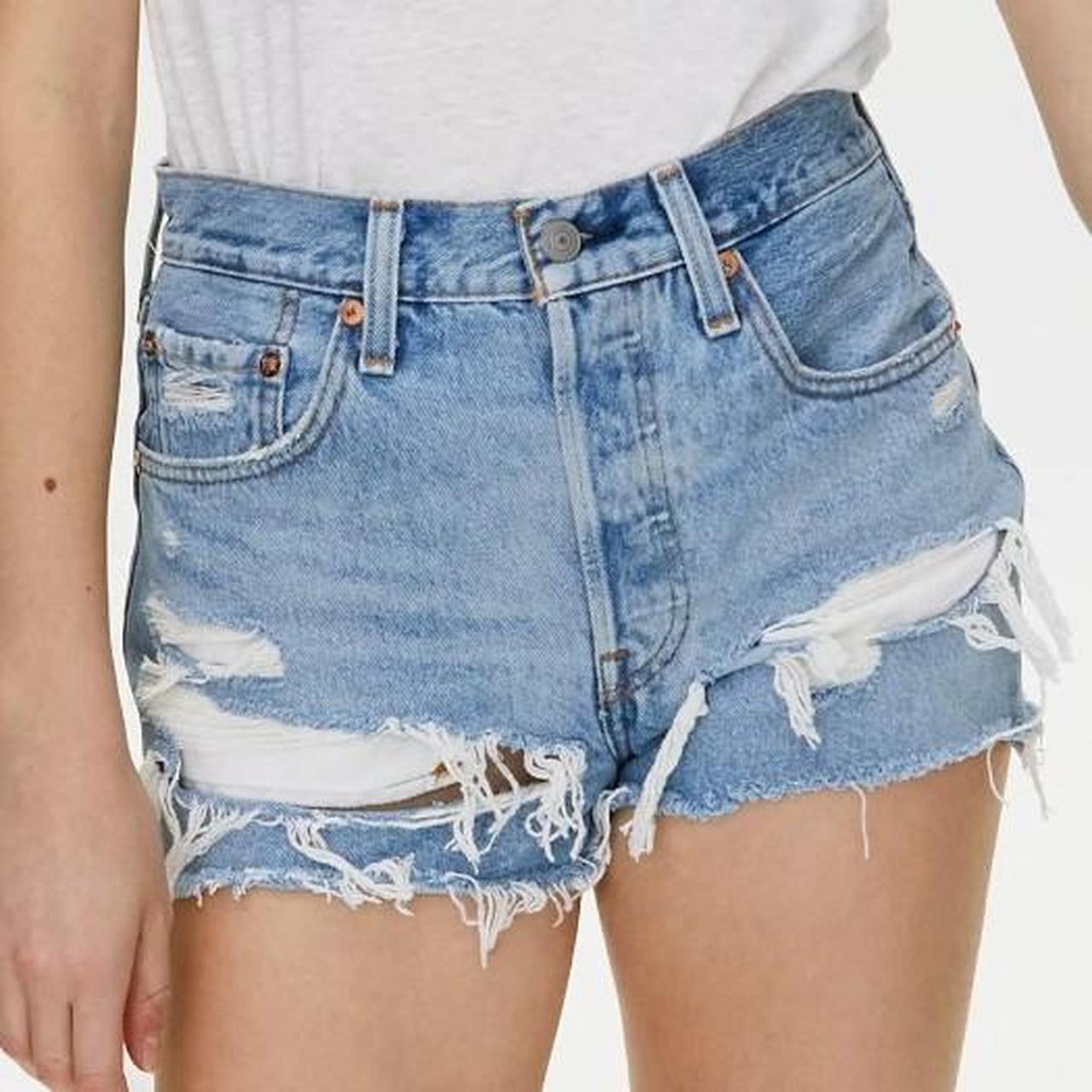 501 original high rise best sale medium wash distressed denim shorts