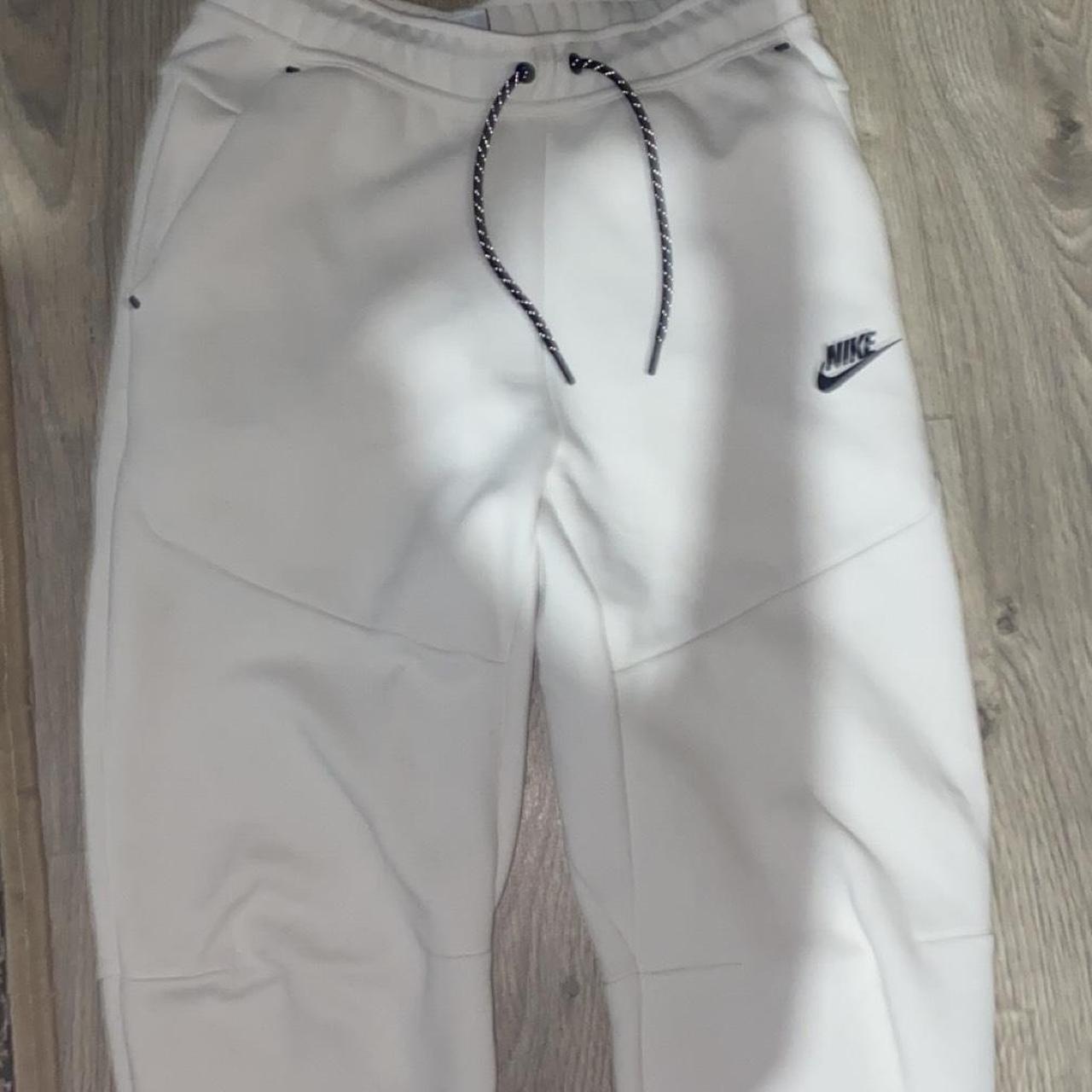 4xl nike tech fleece