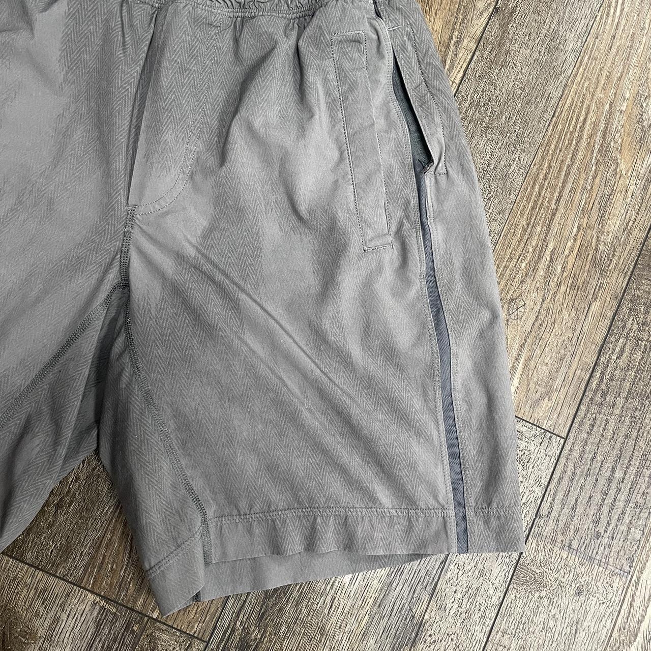 Lululemon Men's Grey Shorts Depop