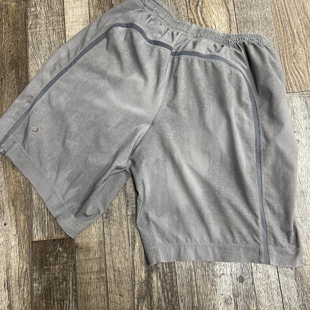 Lululemon Men's Grey Shorts Depop