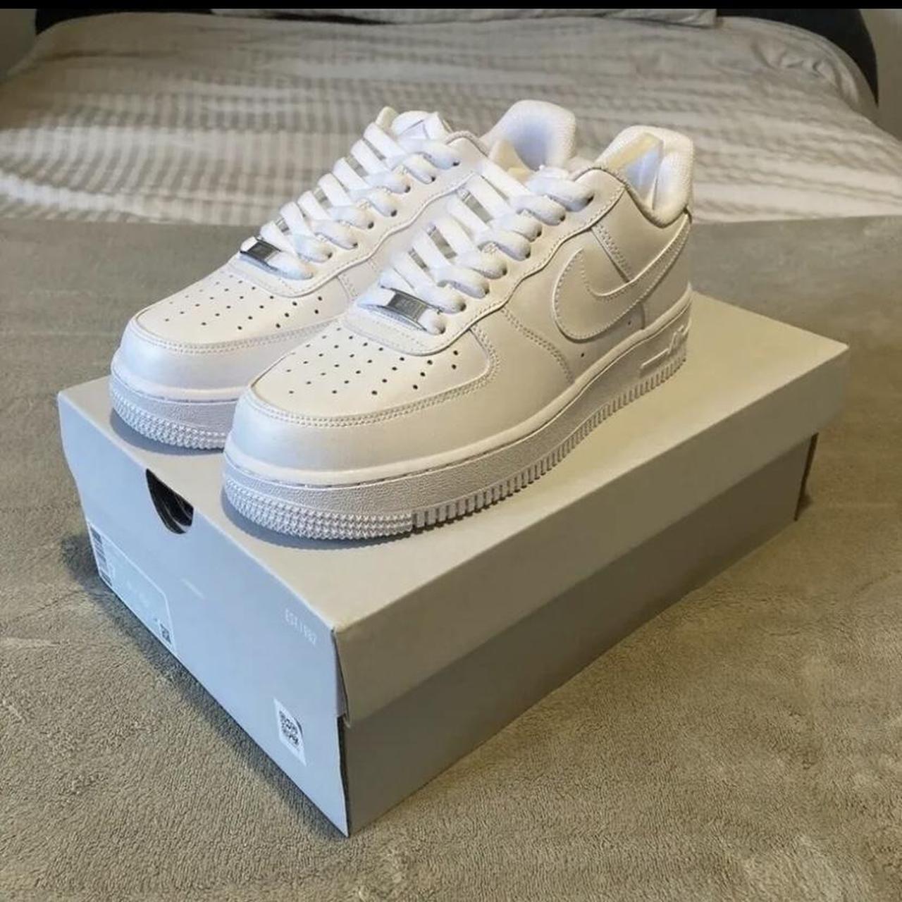 Nike Men's White Trainers | Depop