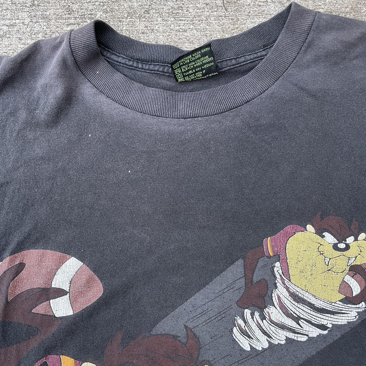 Looney Tunes Men's Black T-shirt | Depop