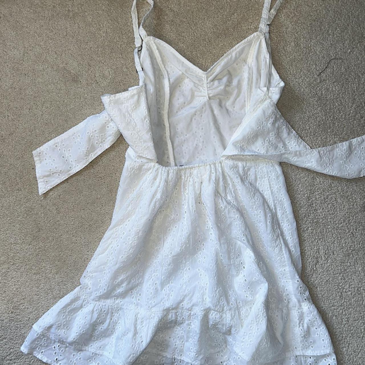 Hollister Co. Women's White Dress | Depop