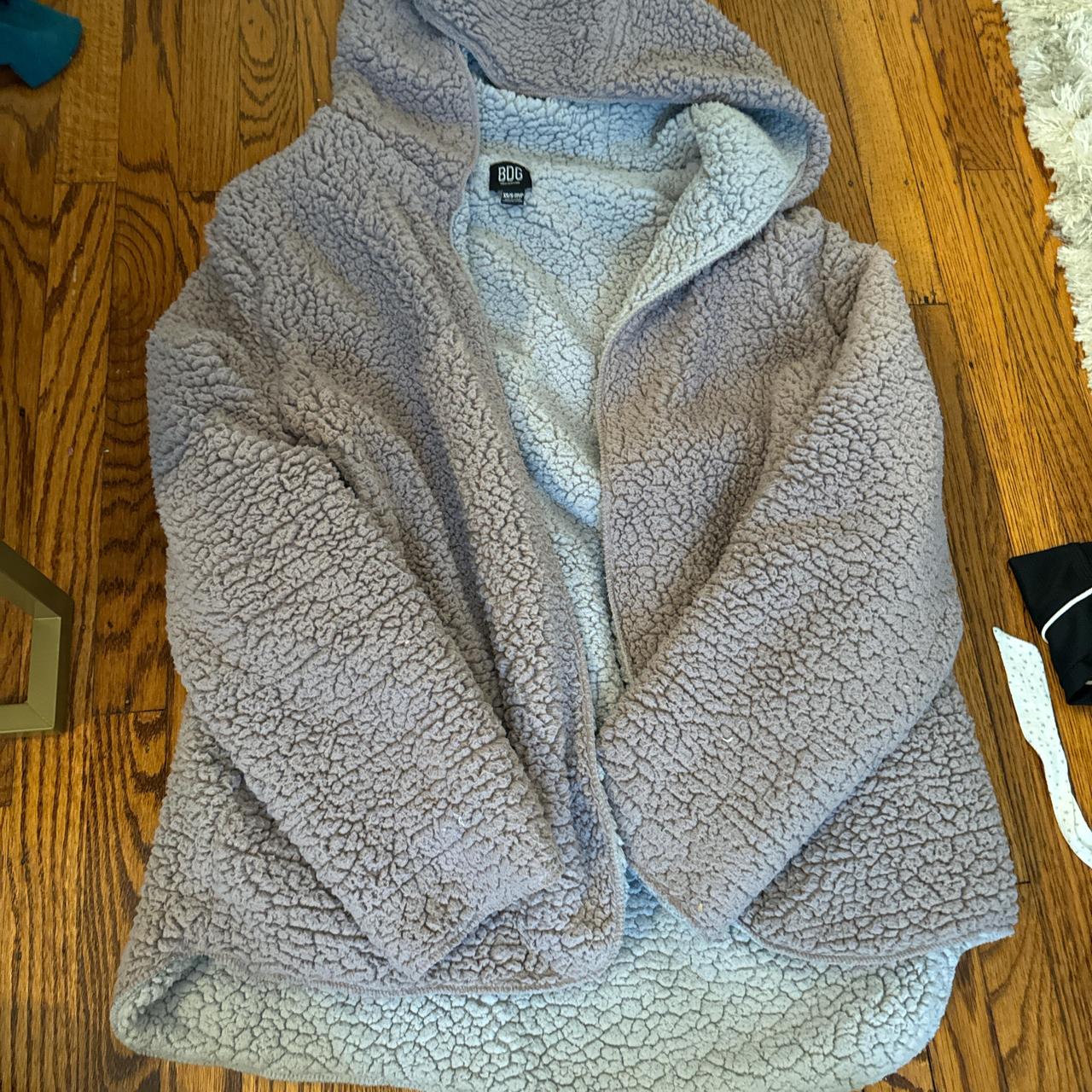 item listed by belladausman