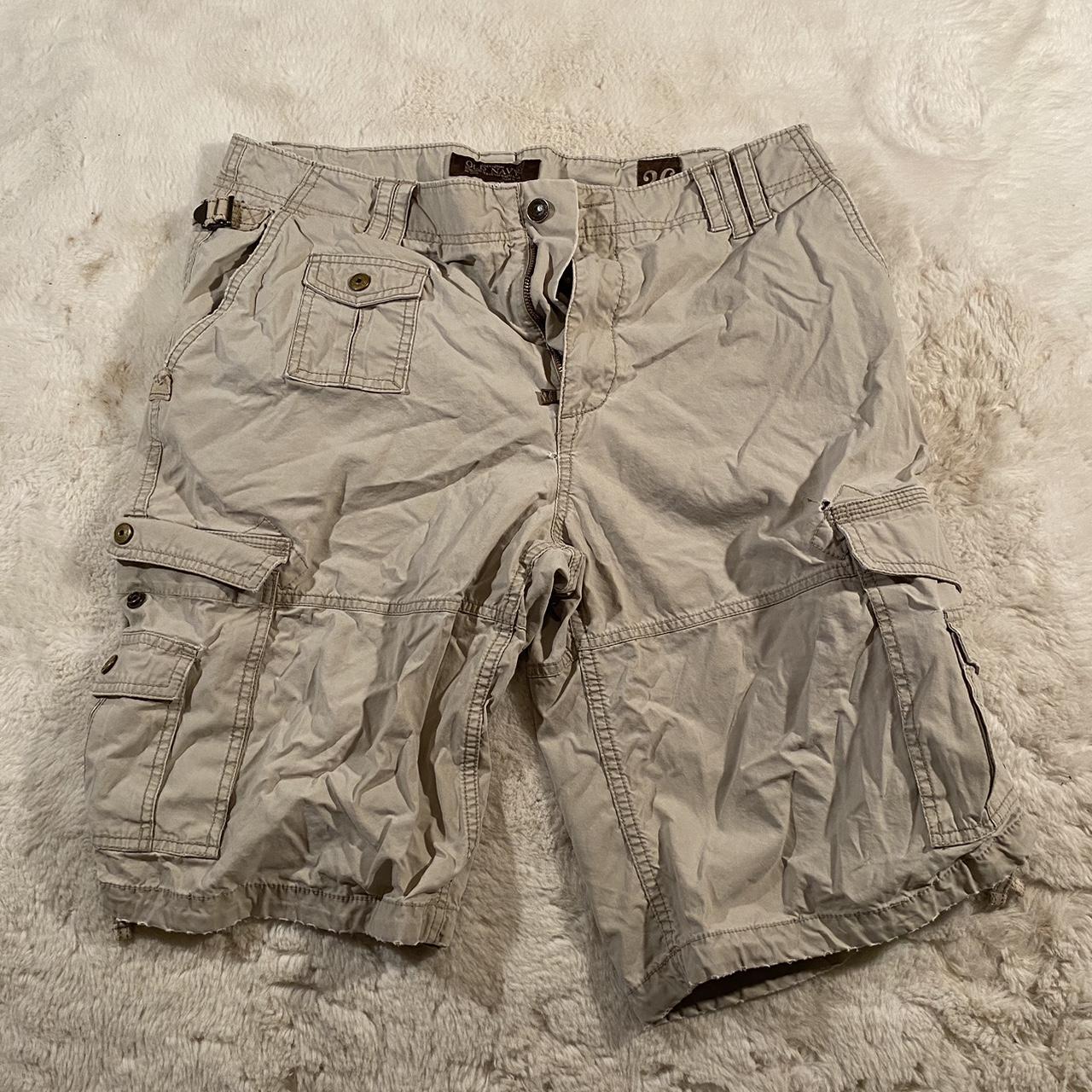 Old Navy Men's White Shorts | Depop