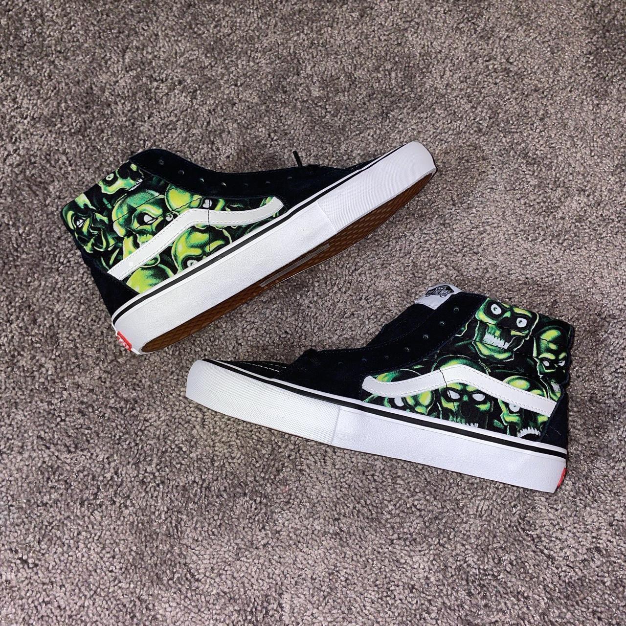 Supreme Skull Pile Vans size 9 brand new