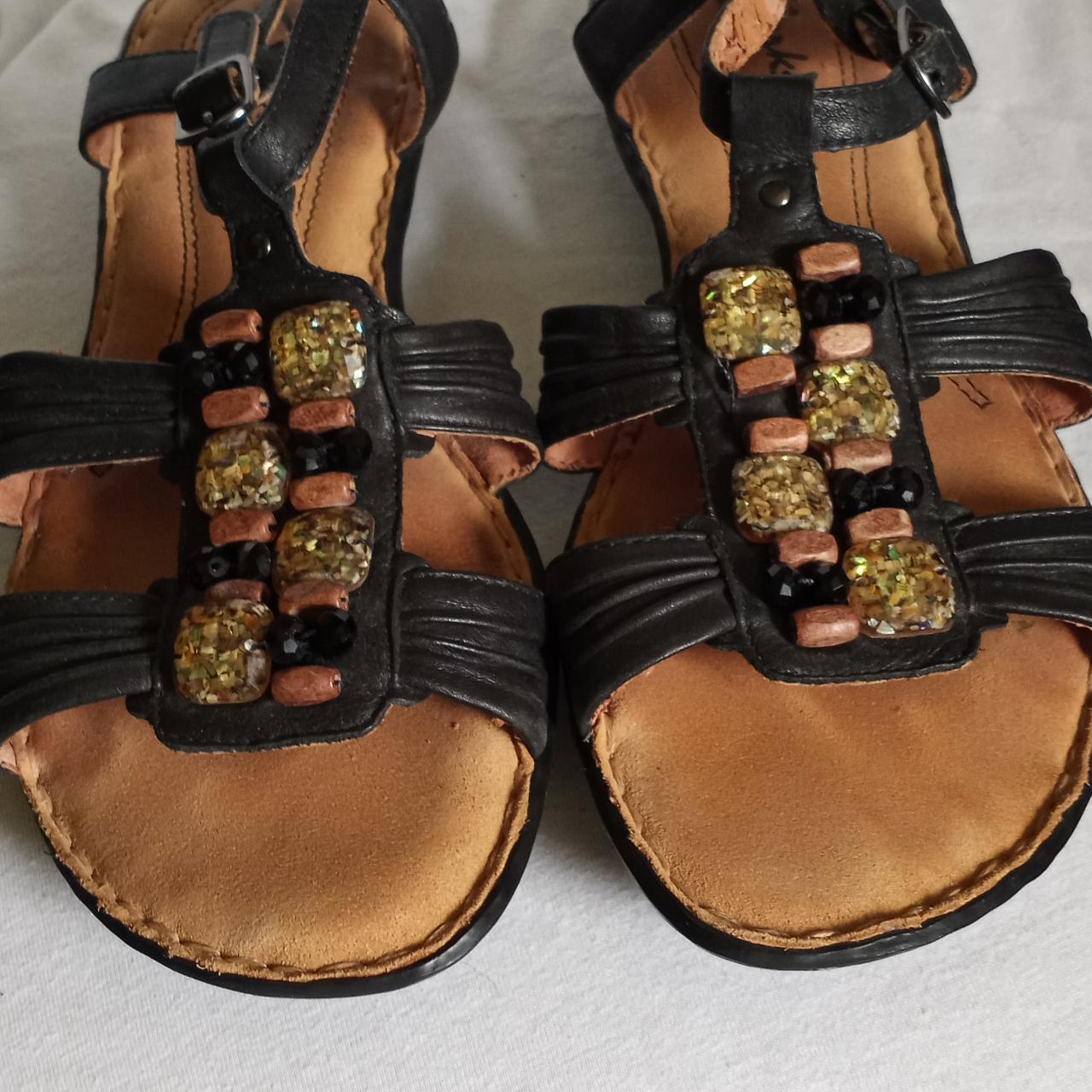 Clarks size hot sale 7 sandals