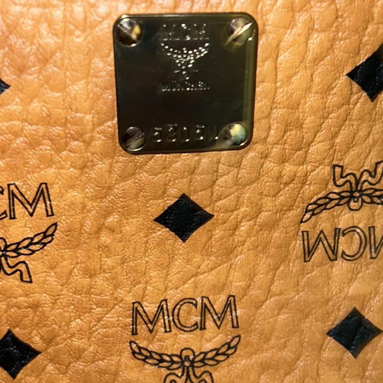 M1976 mcm bag hotsell