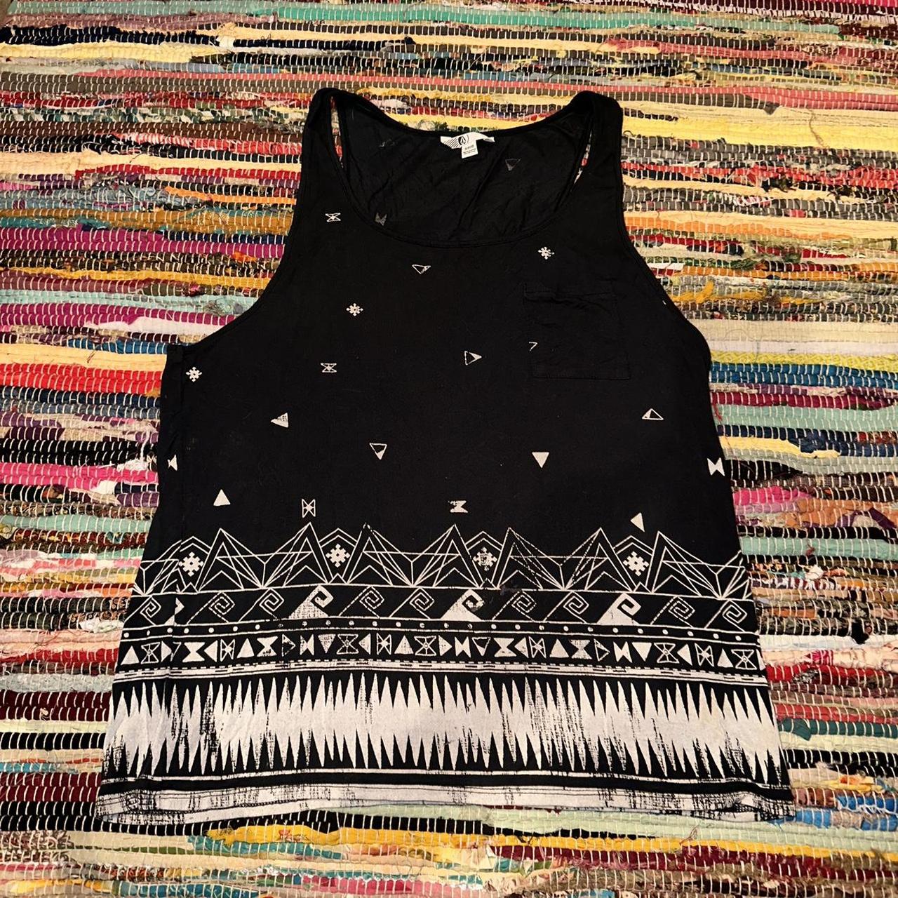 VOLCOM tank ⋆ would be ideal for the beach ⋆... - Depop